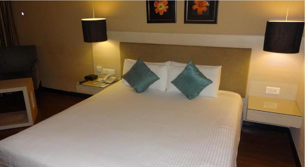 Greenpark Hyderabad Exterior photo